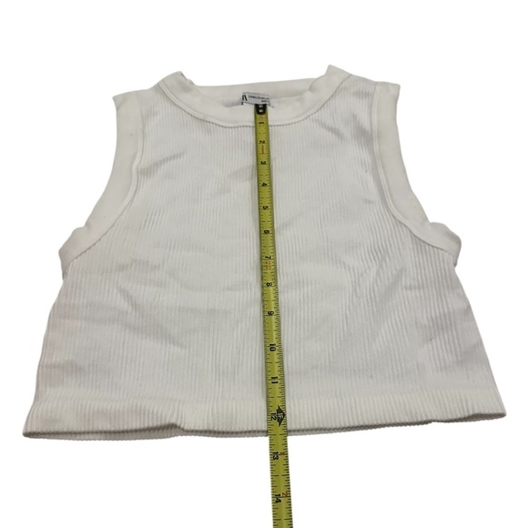 NWOT Zara White Ribbed Athletic Tank Top M-L - Picture 8 of 8